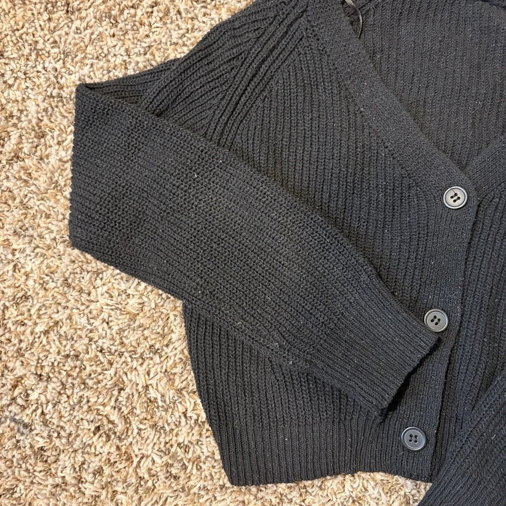 IJOAH Black Rib-Knit V-Neck Button-Front Cardigan Sweater Women S SW7489